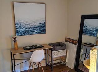 946 Som Center Rd #B2, Mayfield Village, OH 44143