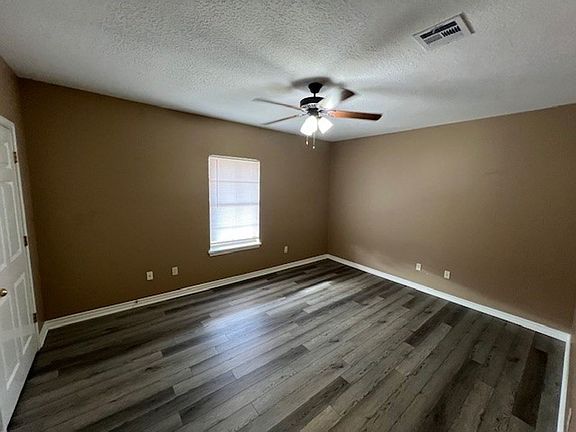 5th image of 508 W Lagrange St APT 15