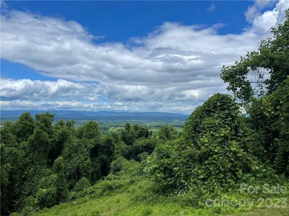 267-G Laurel Ln, N Wilkesboro, NC 28659