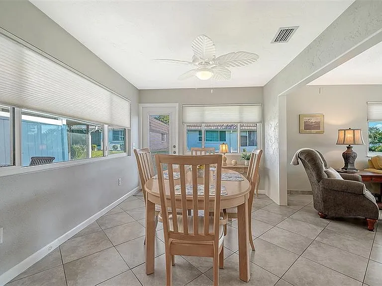 2657 Riverbluff Pkwy #V-122 — Photo 11