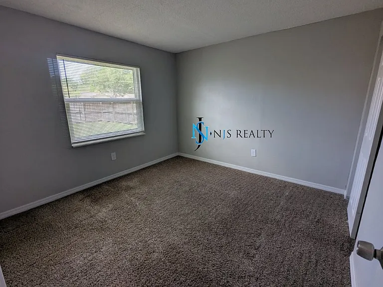3153 Lodi Dr — Photo 12