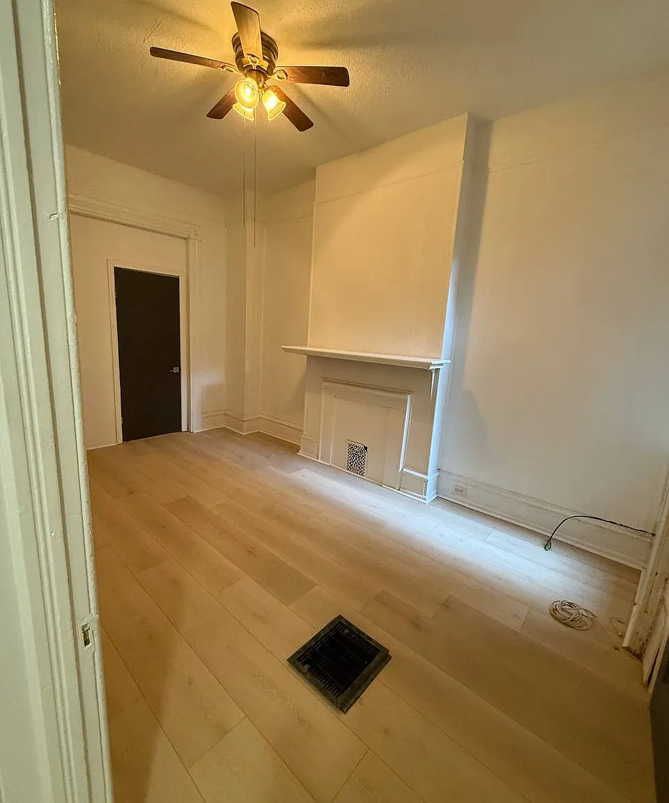 2 bed, 900 sqft, $1,650 — Photo 1