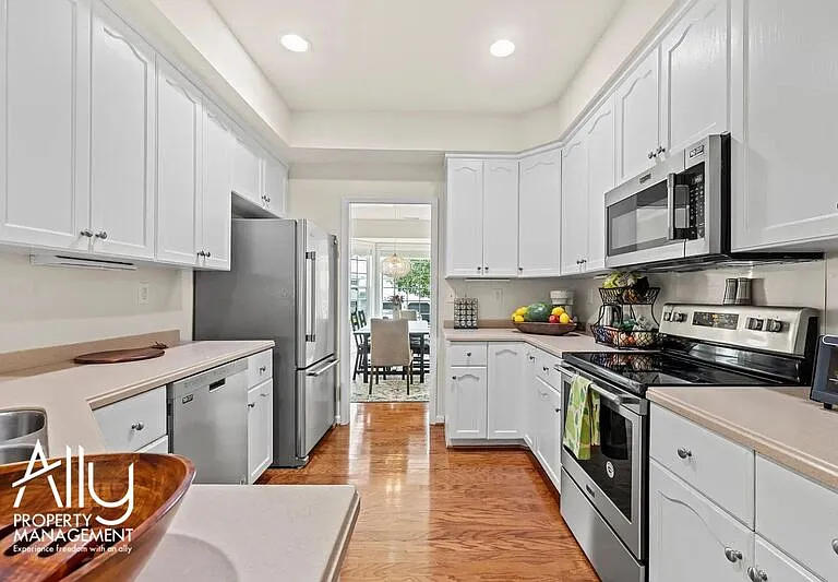 362 Grayrock Dr — Photo 10