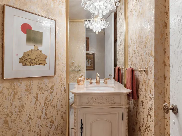 240 East 47th Street 19D image 13 of 13