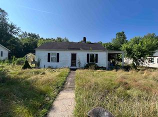 15 Village Dr E, Craigsville, VA 24430