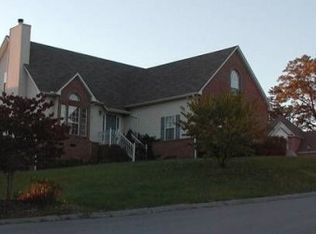 5502 Fair Oaks Ln, Knoxville, TN 37921