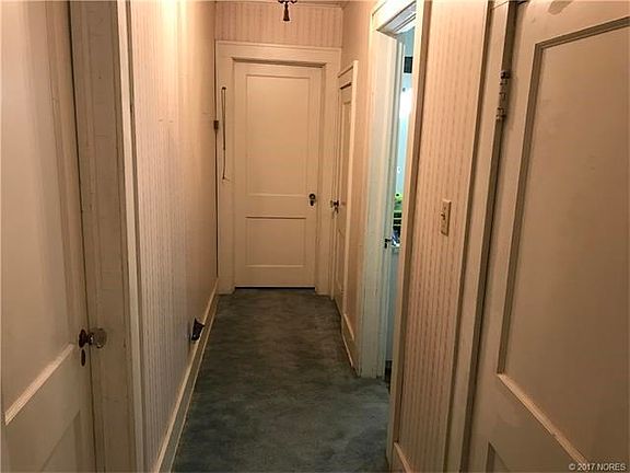 3rd image of 203 E 6th St