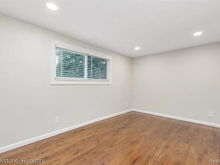 2784 Aldgate Dr — Photo 33