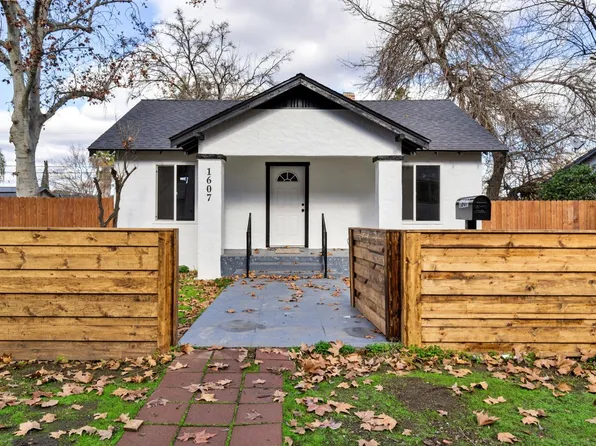 1607 E Cambridge Ave, Fresno, CA 93704