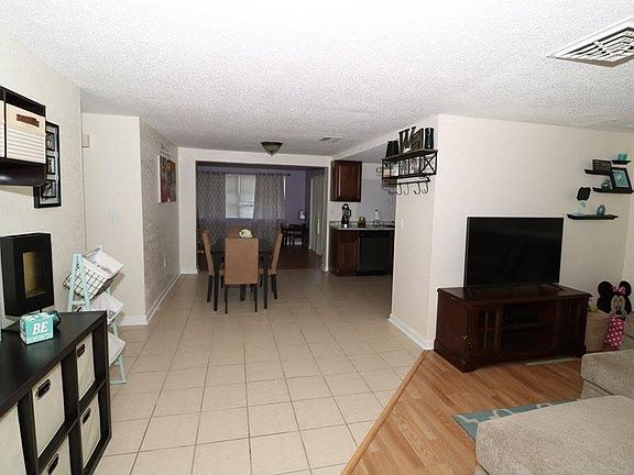 5th image of 8508 Lincolnshire Dr
