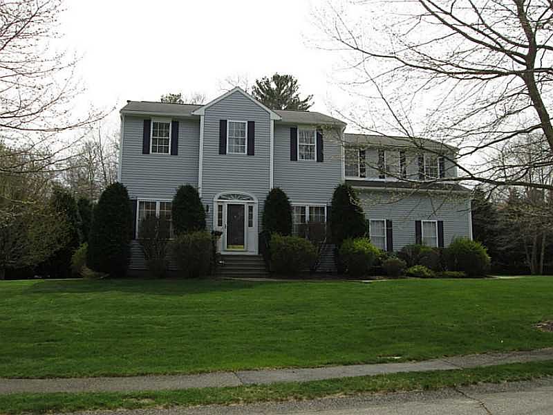 1st image of 104 Orchard Woods Dr