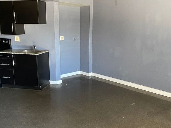 5th image of 131 Marion Berry Pkwy APT 3