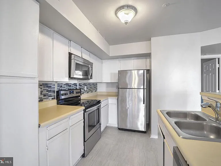 14000 Lord Marlborough Pl #181 — Photo 11