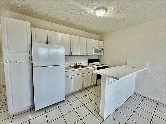 3rd image of 2987 NW 46th St Unit 3