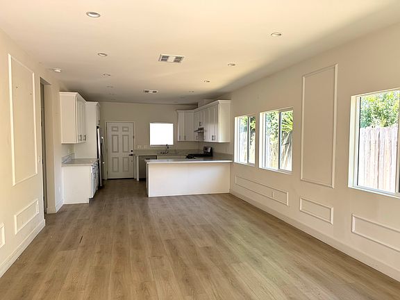 2nd image of 7833 Geyser Ave #1