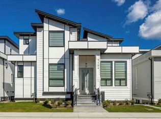 7124 192nd St, Surrey, BC V4N 1N2