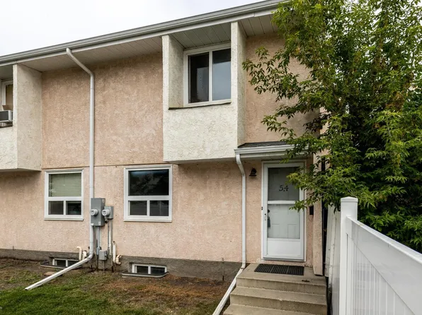 54 Lakewood Vlg NW, Edmonton, AB T6K 2B3