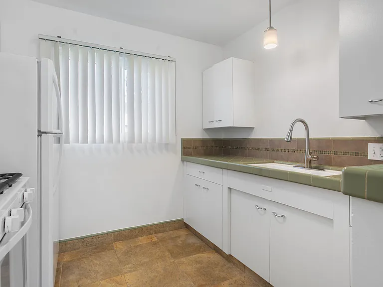 974 Haverford Ave #2 — Photo 9