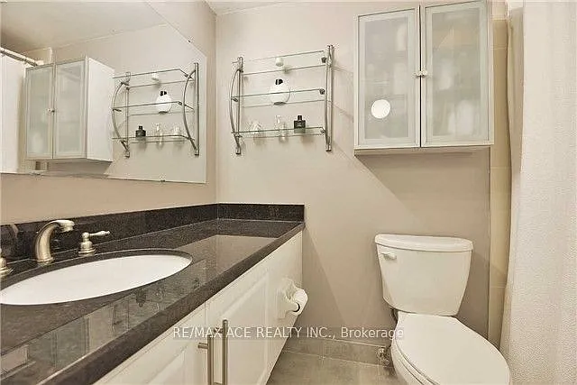2261 Lake Shore Blvd W #301 — Photo 12