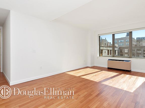3rd image of 1 Morton Sq #7G