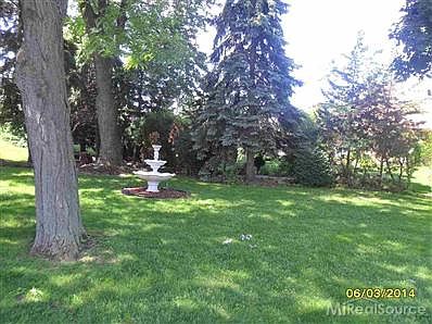 3rd image of 47683 Westlake Dr