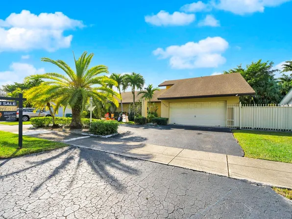 10034 SW 127th Ct, Miami, FL 33186