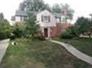 754 Grand Marais St, Grosse Pointe Park, MI 48230