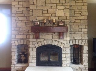 111 S Hunt Rd, Taylorville, IL 62568