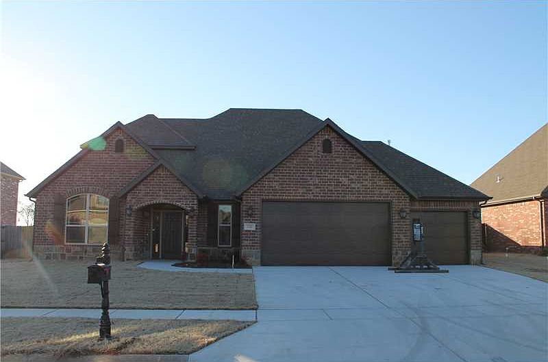 1st image of 2327 Hosta Dr