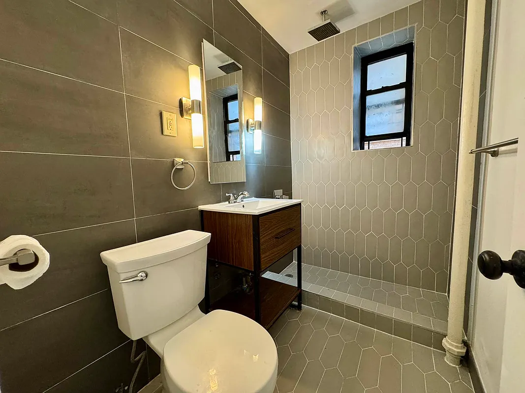 140-70 Ash Avenue 101