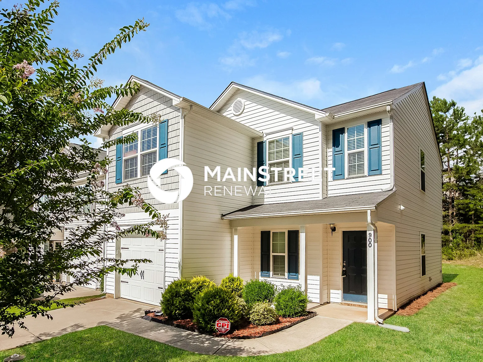 900 Cassidy Dr — Photo 2