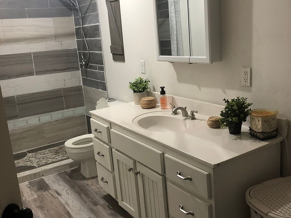 1st image of 141 E Carbonell Way