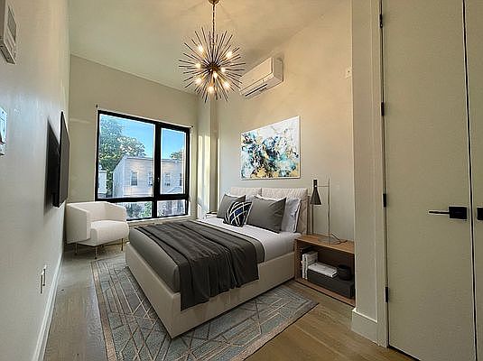 1st image of 890 Rogers Ave #509