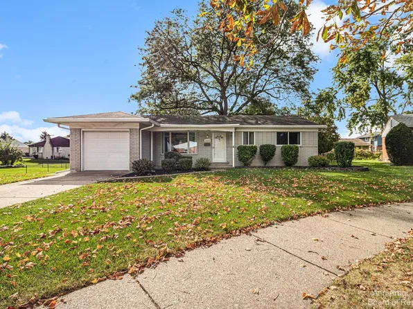 35579 Scone St, Livonia, MI 48154