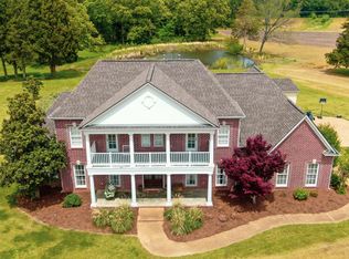 910 Salem Ave, Holly Springs, MS 38635