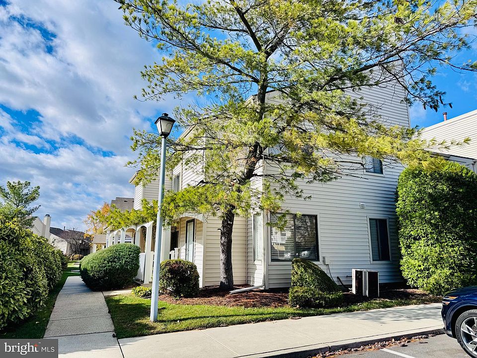 1st image of 1403 Roberts Way