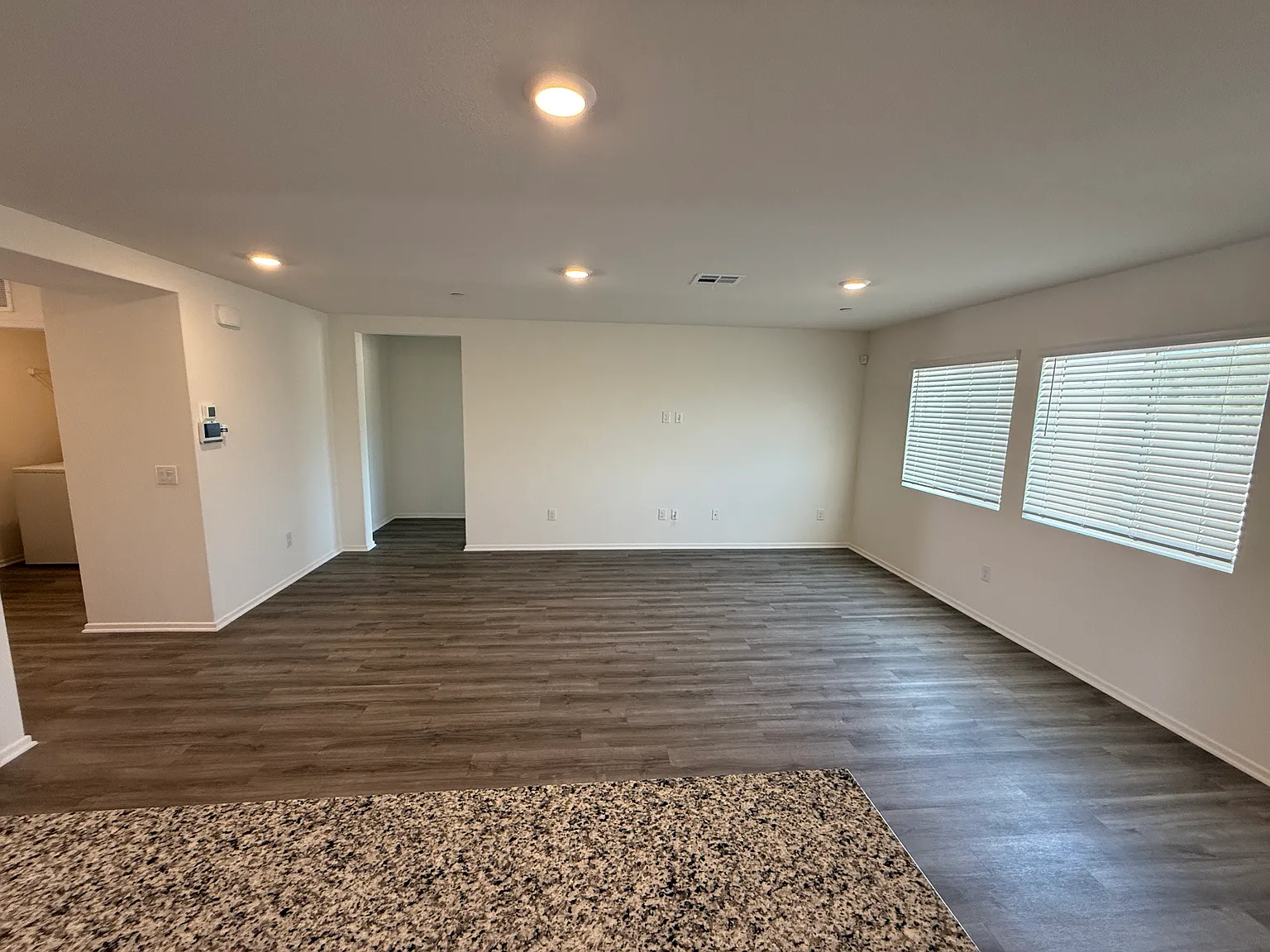 4413 W Avenue J4 — Photo 3