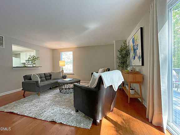 4th image of 7328 Summerland Dr