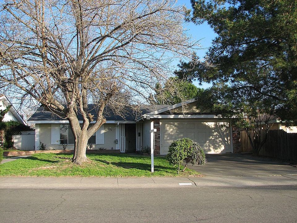 1st image of 7230 Arutas Dr