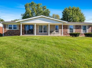 3955 Belcroft Dr, Florissant, MO 63034