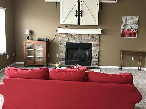 4th image of 2823 Abbey Knoll Dr