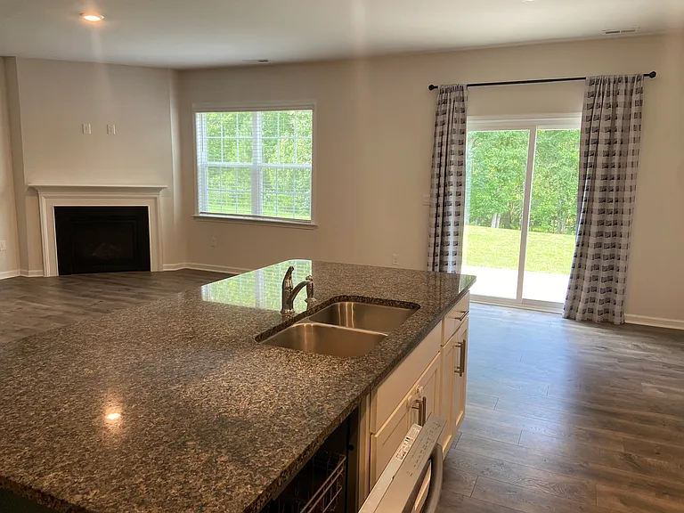 111 David Hill Dr — Photo 12