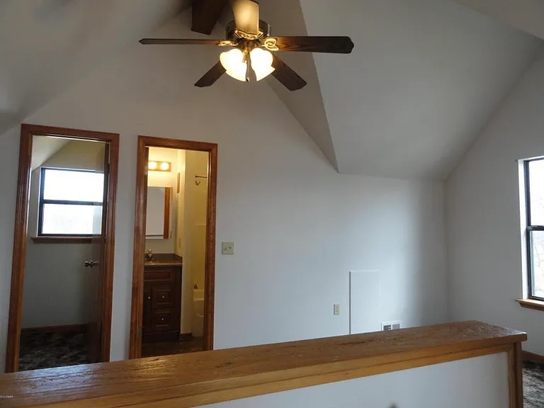 1219 Hill St — Photo 6