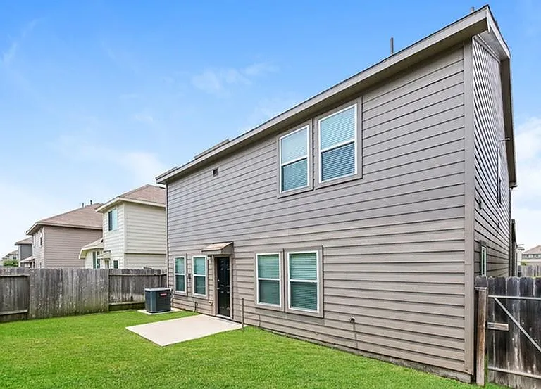 18638 Bell Ravine Dr — Photo 2