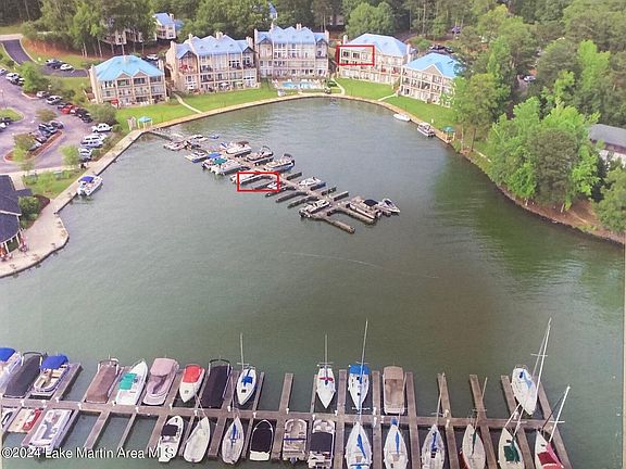 4th image of 100 Harbor Pl Unit 405