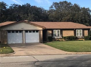2309 Gettysburg Pl, Bedford, TX 76022