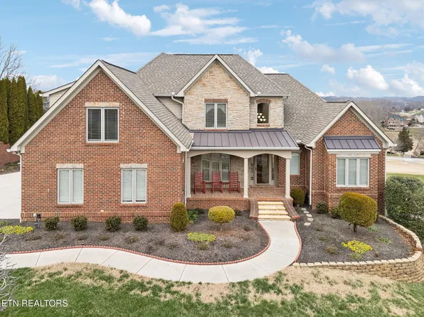 192 Mountain Dr, Lenoir City, TN 37772