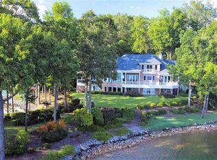 723 Clearlake Point, Seneca, SC 29672