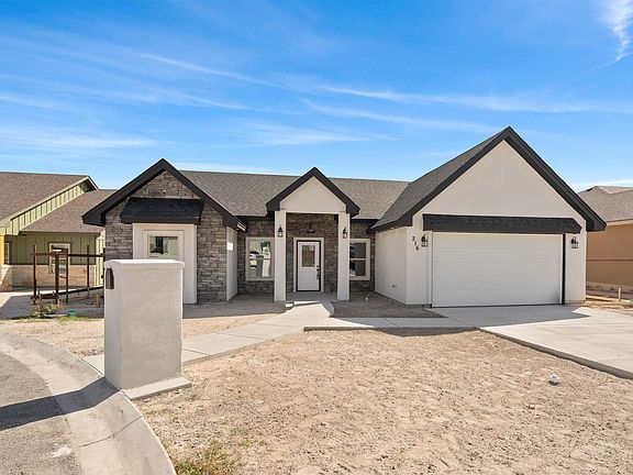 2nd image of 216 Jesus Flores Dr