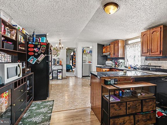 5th image of 22 Northview Dr